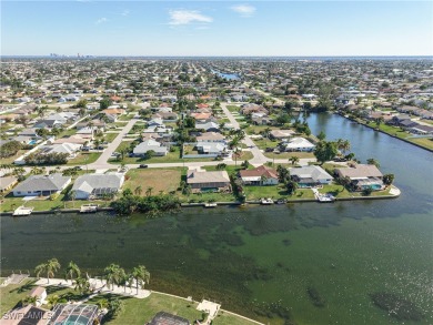 Welcome to your very own paradise! Sit and enjoy the beautiful on El Rio Golf Course and Club in Florida - for sale on GolfHomes.com, golf home, golf lot