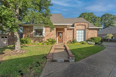 Discover the epitome of comfort and convenience in this charming on Hollytree Country Club in Texas - for sale on GolfHomes.com, golf home, golf lot