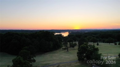 Brand new construction on the Woodbridge Golf Course!  Lots of on Woodbridge Golf Links in North Carolina - for sale on GolfHomes.com, golf home, golf lot