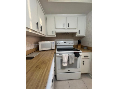 Corner Unit, this beautiful 2-bedrs, 2-bath is located in the on Oriole Golf and Tennis Club in Florida - for sale on GolfHomes.com, golf home, golf lot