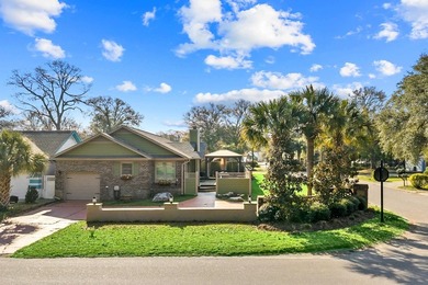 Welcome to this charming, well-maintained turnkey 3-bedroom on Arcadian Shores Golf Club in South Carolina - for sale on GolfHomes.com, golf home, golf lot