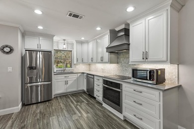 Welcome to this charming, well-maintained turnkey 3-bedroom on Arcadian Shores Golf Club in South Carolina - for sale on GolfHomes.com, golf home, golf lot