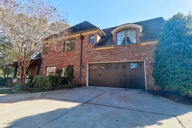 Stunning golf course home in the highly desirable Highlands on Highland Oaks Golf Course in Alabama - for sale on GolfHomes.com, golf home, golf lot