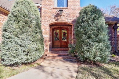 Stunning golf course home in the highly desirable Highlands on Highland Oaks Golf Course in Alabama - for sale on GolfHomes.com, golf home, golf lot