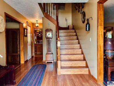This Beautiful Salt Block 3-4 bedroom, 2.5 bath home in a on Hulman Links Golf Course in Indiana - for sale on GolfHomes.com, golf home, golf lot