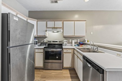 Beautiful 2-bedroom, 2-bathroom first-floor condo located in the on River Oaks Golf Plantation  in South Carolina - for sale on GolfHomes.com, golf home, golf lot