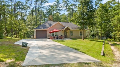 Get ready to fall in love with this charming 3-bed, 2-bath, 1 on Rayburn Country Club in Texas - for sale on GolfHomes.com, golf home, golf lot