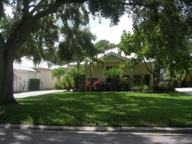 Great bargain price for this SF Pool home in Exclusive Meadowood on Meadowood Golf and Tennis Club in Florida - for sale on GolfHomes.com, golf home, golf lot