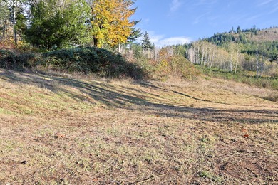Beautiful 2.61-Acre Golf Course Lot in Ironwood Estates - on  in Oregon - for sale on GolfHomes.com, golf home, golf lot