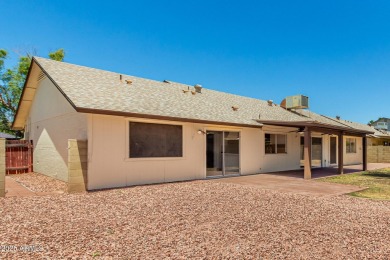 Move in ready!!!! Fresh paint inside and out, light remodel on Bellaire Golf Club in Arizona - for sale on GolfHomes.com, golf home, golf lot