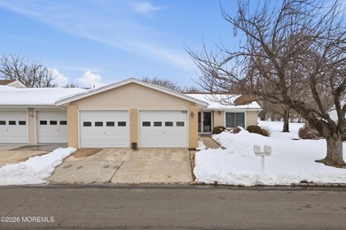 Welcome to this unbelievable, immaculate home in the highly on Clearbrook Golf Club in New Jersey - for sale on GolfHomes.com, golf home, golf lot
