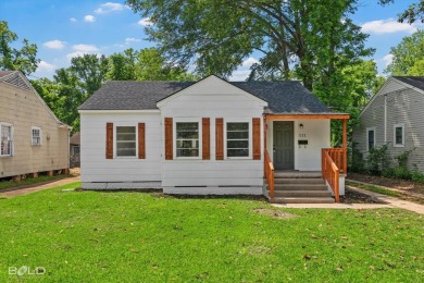 Welcome to your dream home! This charming 3 bed, 2 bath on Querbes Park Golf Course in Louisiana - for sale on GolfHomes.com, golf home, golf lot