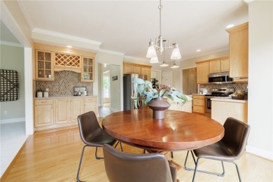 ***PRISTINE PROPERTY*** Picture perfect home for sale in on Victor Hills Country Club - North in New York - for sale on GolfHomes.com, golf home, golf lot