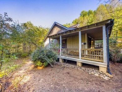 Looking for a move-in ready mountain home? This cottage is in on Bear Lake Golf Club in North Carolina - for sale on GolfHomes.com, golf home, golf lot