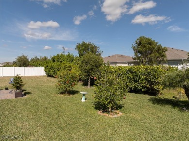 Gorgeous 3 bedroom/2 bathroom 1747 sq.ft. home built by D.R on Sabal Springs Golf and Racquet Club in Florida - for sale on GolfHomes.com, golf home, golf lot