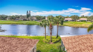 This beautiful 3-bedroom, 2-bathroom, 2-car garage villa is on Scepter Golf Club in Florida - for sale on GolfHomes.com, golf home, golf lot