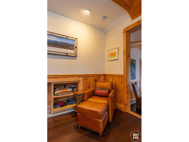 The idyllic and quintessential Adirondack Cottage that everyone on Whiteface Club and Resort in New York - for sale on GolfHomes.com, golf home, golf lot