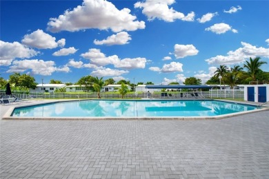 Charming  Bright 1 Bed / 1.5 Bath in Sought-After 55+ Fairways on Colony West Country Club in Florida - for sale on GolfHomes.com, golf home, golf lot