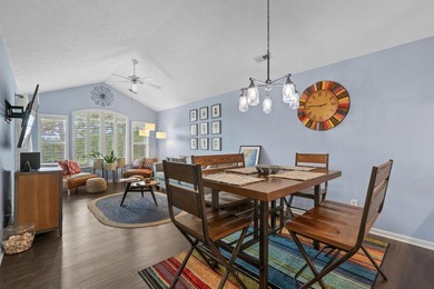 Gorgeous three bedroom, two bathroom condo on the top level with on True Blue Plantation in South Carolina - for sale on GolfHomes.com, golf home, golf lot