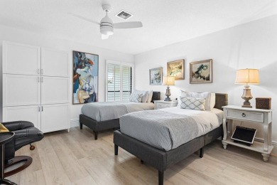 Beautifully renovated 3-bedroom, 2-bathroom condo offers a on Quail Ridge Golf Course and Country Club in Florida - for sale on GolfHomes.com, golf home, golf lot