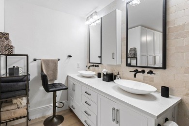 Beautifully renovated 3-bedroom, 2-bathroom condo offers a on Quail Ridge Golf Course and Country Club in Florida - for sale on GolfHomes.com, golf home, golf lot