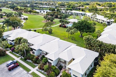 Beautifully renovated 3-bedroom, 2-bathroom condo offers a on Quail Ridge Golf Course and Country Club in Florida - for sale on GolfHomes.com, golf home, golf lot