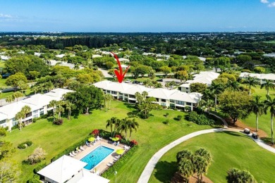 Beautifully renovated 3-bedroom, 2-bathroom condo offers a on Quail Ridge Golf Course and Country Club in Florida - for sale on GolfHomes.com, golf home, golf lot