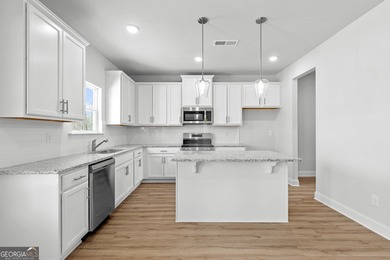 The Chesire Plan built by Stephen Elliott Homes. Quick Move-In! on Chimney Oaks Golf Club in Georgia - for sale on GolfHomes.com, golf home, golf lot