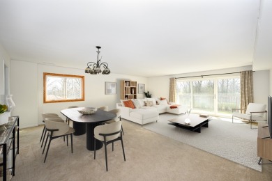 Designed like a sprawling ranch home, this 3 bedroom, 2 1/2 bath on Village Links of Glen Ellyn in Illinois - for sale on GolfHomes.com, golf home, golf lot