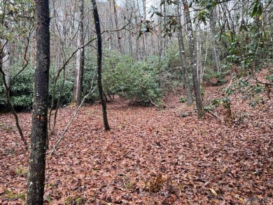 Right in the heart of Sapphire Valley, sitting at just over on Sapphire National Golf Club in North Carolina - for sale on GolfHomes.com, golf home, golf lot