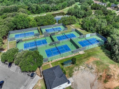 FLY IN  SEE THIS READY TO BUILD LOT BEFORE IT'S GONE! IF YOU on Pecan Plantation Country Club in Texas - for sale on GolfHomes.com, golf home, golf lot
