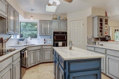 All this space for only $145 a square foot in DeCordova Bend on De Cordova Bend Country Club in Texas - for sale on GolfHomes.com, golf home, golf lot