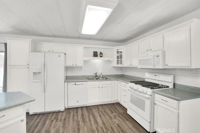 Have you been looking for affordable living in Southern on Canyon Lake Country Club in California - for sale on GolfHomes.com, golf home, golf lot