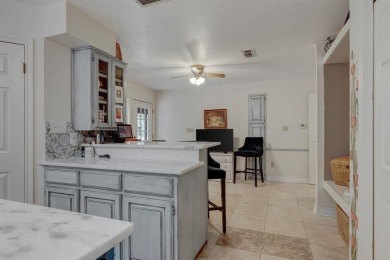 All this space for only $145 a square foot in DeCordova Bend on De Cordova Bend Country Club in Texas - for sale on GolfHomes.com, golf home, golf lot