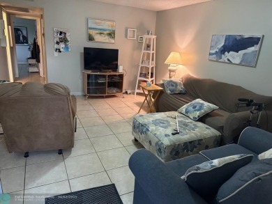 *Great Price* on this 2-Bedroom  1.5 Bathroom - 3rd Floor on Flamingo Lakes Country Club in Florida - for sale on GolfHomes.com, golf home, golf lot
