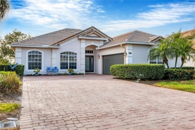 WOW! GOLF MEMBERSHIP POOL HOME! Here's your chance! Rarely on Heritage Landing Golf  in Florida - for sale on GolfHomes.com, golf home, golf lot