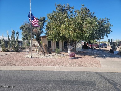 REDUCED! This is a lovely furnished 2 bedroom 2 bath home with on 3 Parks Fairways in Arizona - for sale on GolfHomes.com, golf home, golf lot