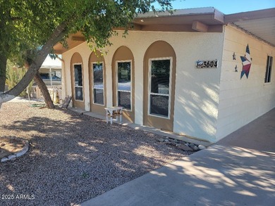 REDUCED! This is a lovely furnished 2 bedroom 2 bath home with on 3 Parks Fairways in Arizona - for sale on GolfHomes.com, golf home, golf lot