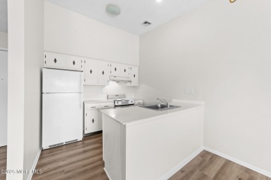 Come see this wonderful rare Penthouse Studio overlooking the on Clearbrook Golf Club in New Jersey - for sale on GolfHomes.com, golf home, golf lot