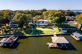 What a place to gather! This home is perched upon two elevated on Star Harbor Golf Club in Texas - for sale on GolfHomes.com, golf home, golf lot