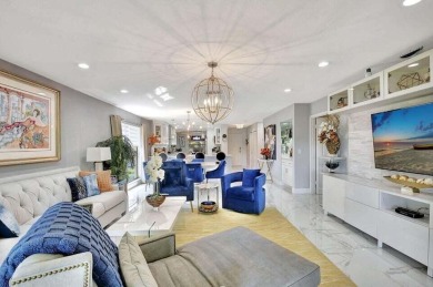 Welcome to Hunters Run Country Club! This spacious 2-bedroom on Hunters Run Golf and Country Club in Florida - for sale on GolfHomes.com, golf home, golf lot