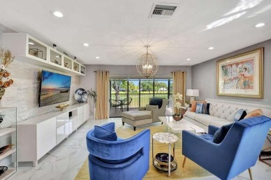 Welcome to Hunters Run Country Club! This spacious 2-bedroom on Hunters Run Golf and Country Club in Florida - for sale on GolfHomes.com, golf home, golf lot