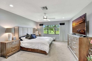 Welcome to Hunters Run Country Club! This spacious 2-bedroom on Hunters Run Golf and Country Club in Florida - for sale on GolfHomes.com, golf home, golf lot