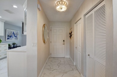 Welcome to Hunters Run Country Club! This spacious 2-bedroom on Hunters Run Golf and Country Club in Florida - for sale on GolfHomes.com, golf home, golf lot