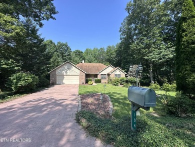 Beautiful brick 3 bedroom, 3 bathroom home in sought-after on Druid Hills Golf Club in Tennessee - for sale on GolfHomes.com, golf home, golf lot
