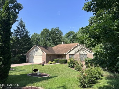 Beautiful brick 3 bedroom, 3 bathroom home in sought-after on Druid Hills Golf Club in Tennessee - for sale on GolfHomes.com, golf home, golf lot