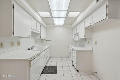 Priced to sale! Make this mid-century townhome what you desire on Sun City Lakes West and East in Arizona - for sale on GolfHomes.com, golf home, golf lot