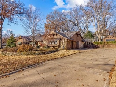 This stunning one level home in Hillcrest Heights has been named on Hillcrest Country Club in Oklahoma - for sale on GolfHomes.com, golf home, golf lot