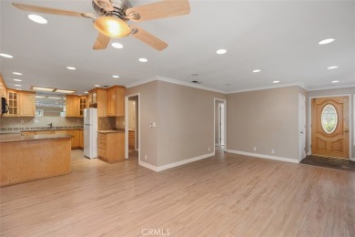 Fully upgraded beautiful 2 bedroom/2 bathroom single level on Leisure Village Par 3 Golf Course in California - for sale on GolfHomes.com, golf home, golf lot