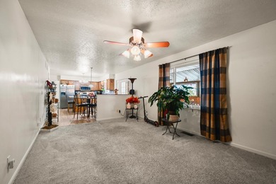 Did someone say fore?! This 5 bd, 3.5 ba sits pretty on its lot on Hoosier Links Golf Club in Indiana - for sale on GolfHomes.com, golf home, golf lot